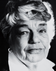 © Bruno de Monès / Roger-Viollet
Simone Signoret (1921-1985), de son
vrai nom Simone Kaminker, actrice
française. Paris, 1984.