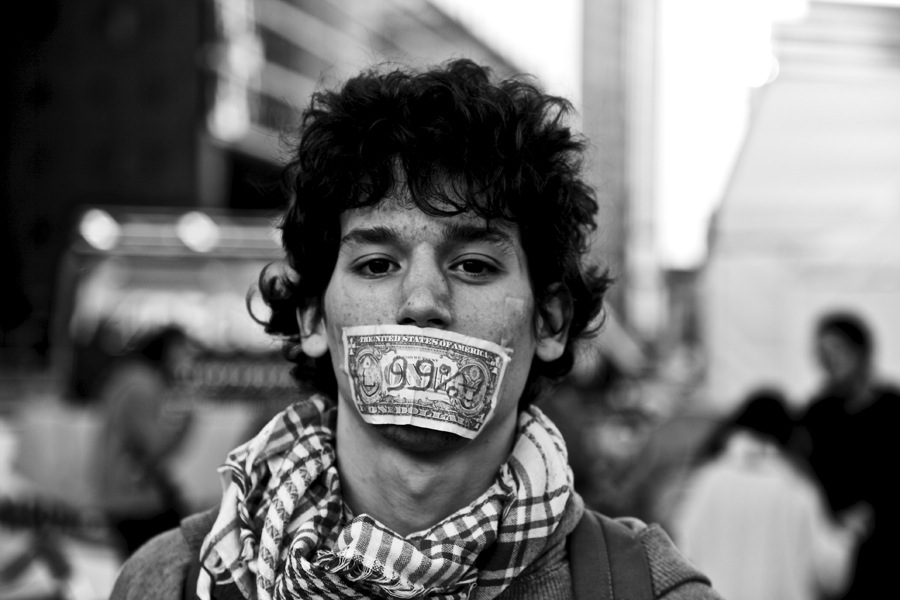 © Adrien B.