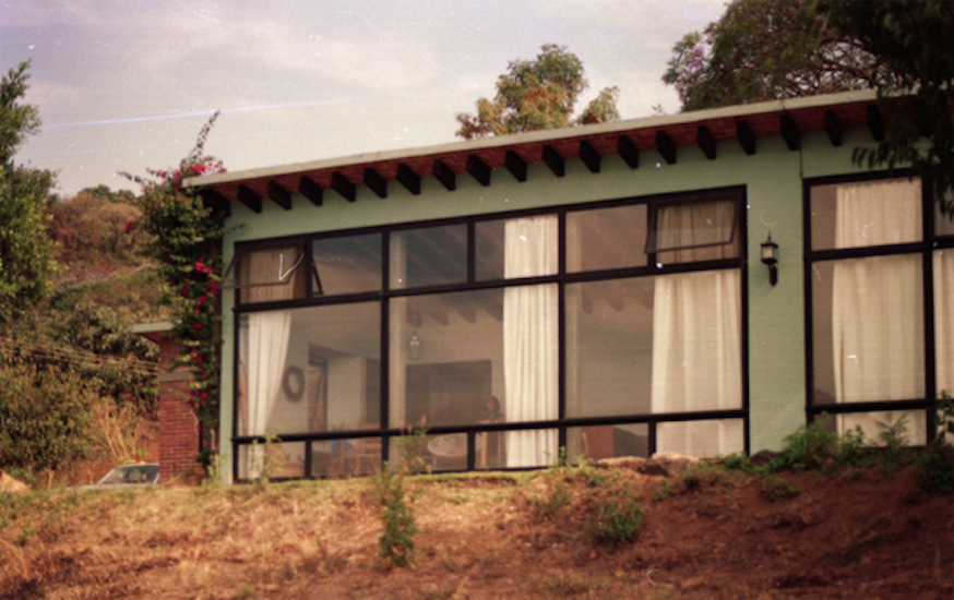 © Mario Garcia Torres - Conlon Nancarrow and Yoko Seigura in their Cuernavaca house (1987)