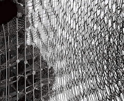 Exposition Photo - ADRIAN