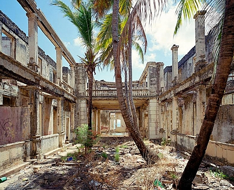 Thomas Jorion > Vestiges d'empire