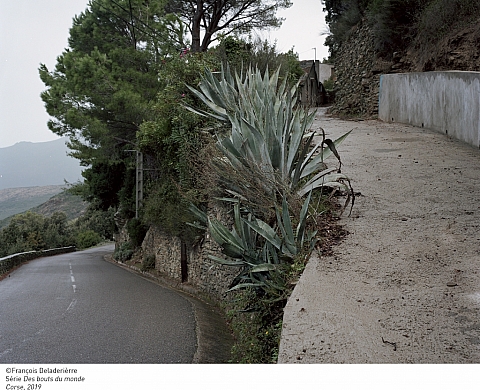 Par-delà le paysage