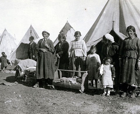 Reconstruire la nation. Les réfugiés arméniens au Proche-Orient et en France. 1917-1945