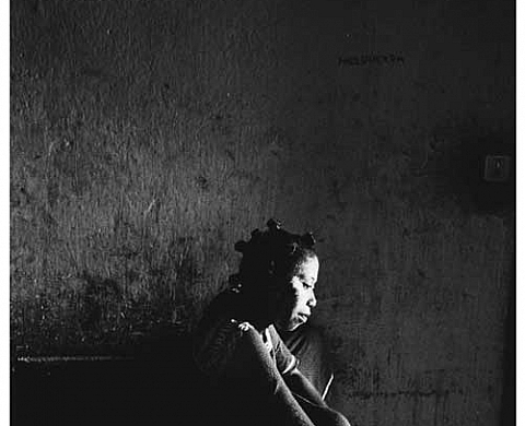 "FILLES DE LUNE " Histoires en terres comoriennes Projet photographique de Pascal Grimaud "FILLES DE LUNE " Histoires en terres comoriennes Projet photographique de Pascal Grimaud