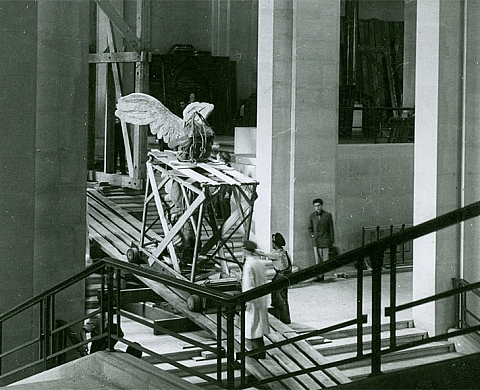 Le Louvre pendant la guerre. Regards photographiques 1938-1947 Le Louvre pendant la guerre. Regards photographiques 1938-1947