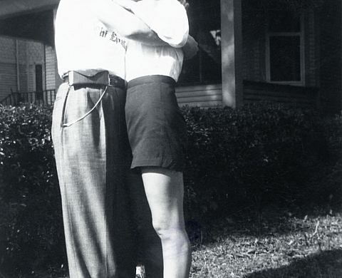 Quelque chose : Photographies d'amateur dépourvues de légende, photos-souvenirs, images volées...