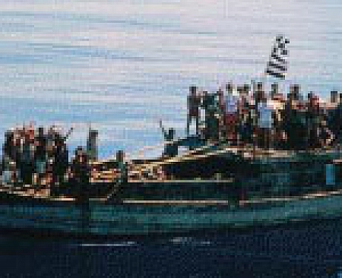 BOAT PEOPLE, bâteaux de  l'exil