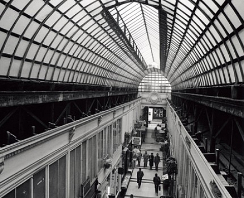 Les Passages parisiens - Robert Doisneau Les Passages parisiens - Robert Doisneau