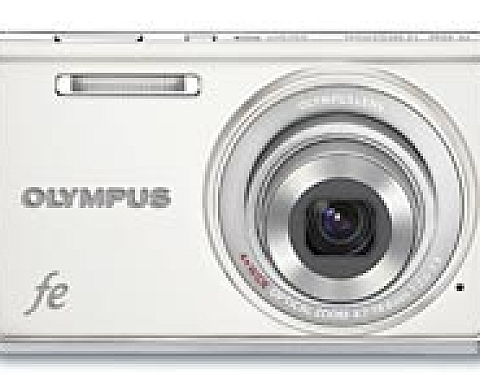 Olympus FE-4030 surprend par son extrême finesse