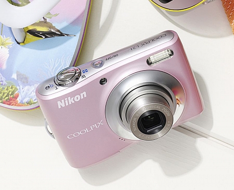 Nikon Coolpix L21 Sensibilité jusqu'à 1600 ISO pour réduire le risque de photo floues