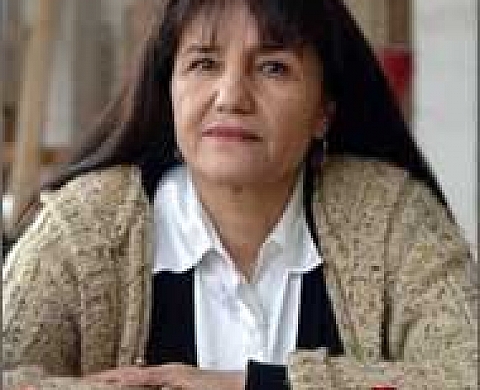 Umida Akhmedova poursuivie pour avoir calomnié son pays a été amnistiée Umida Akhmedova poursuivie pour avoir calomnié son pays a été amnistiée