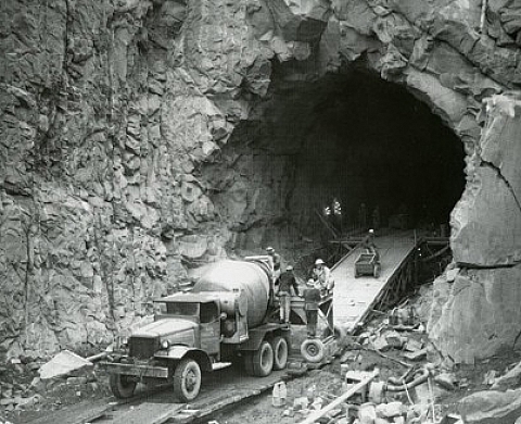 A list of wich I could tediously extend ad infinitum / Pergola -  RAPHAEL ZARKA