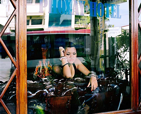 Laos, retour au pays des ancêtres et des esprits - Malik Nejmi