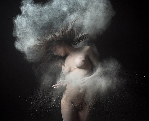 Dust - Olivier Valsecchi
