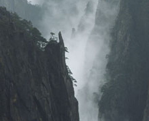 Marc Riboud, « Paysages » : « Montagnes célestes de Huang Shang, paysages d'Angkor »