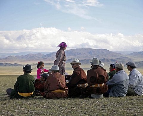 Corinna Fuckas - Sain Bainu