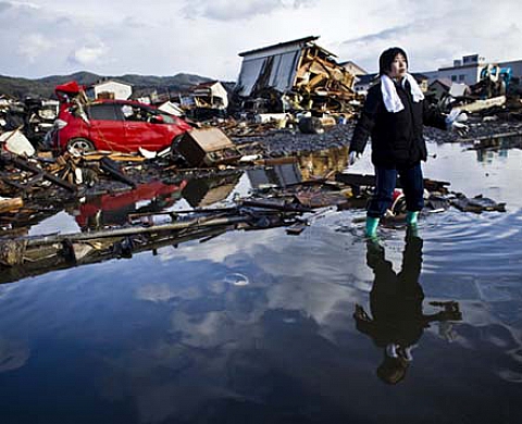 Japan Now - Group exhibition at Fovea