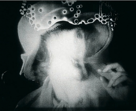 Abolir les mythes, la photographie francaise dans les collections du Centre national des arts plastiques, au Musée Nicéphore Niépce