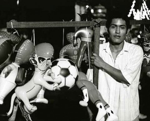 Frédéric Piantoni - Chercher la vie. Migrants en Guyane, à la Cité internationale de la bande dessinée et de l'image