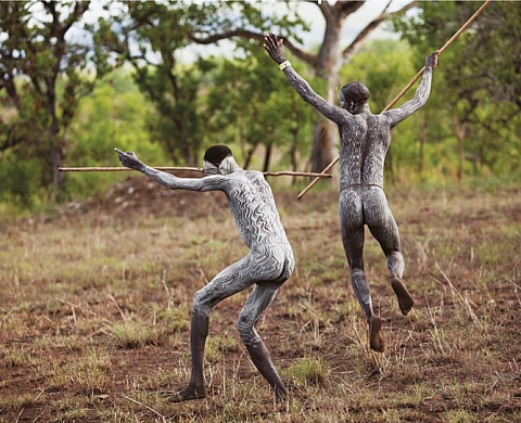 Hans Silvester - Donga, les «jeux de l'amour et de l'agilité physique»