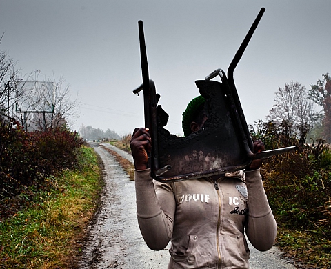 Sarah on the Bridge, un visage de l'immigration, par Jean Revillard