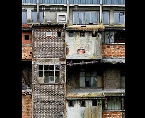 L'époque des fantômes, les conséquences de la fermeture d'une usine