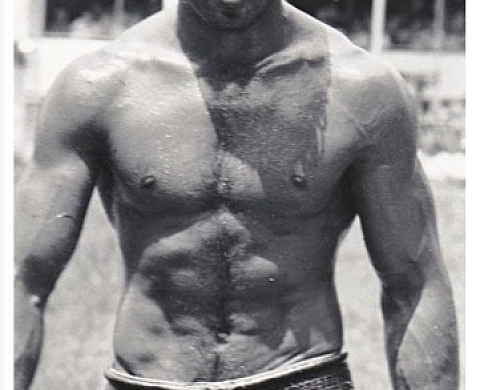 Les lutteurs de Patrick Sarfati à la Point Rouge Gallery