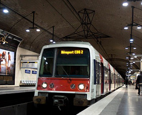 Les Bishnois de Franck Vogel à la sation RER Luxembourg Les Bishnois de Franck Vogel à la sation RER Luxembourg