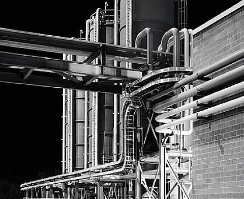 La magie de la précision industrielle par Marco Grob, Hierpler et Brunier