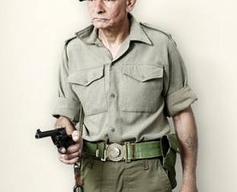 L’Espace Quai 1 de Vevey présente  « RE-ENACTORS » de Jim Naughten