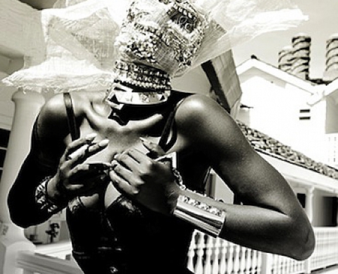 « Do not Disturb! » de Helen von Unwerth « Do not Disturb! » de Helen von Unwerth