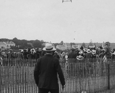 Les Archives municipales de Saumur fêtent le centenaire du 1er « Grand Prix d'aviation en France »
