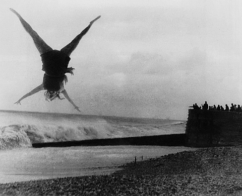La fondation Henri Cartier-Bresson présente «Ci-contre», 110 photographies de Moï Wer La fondation Henri Cartier-Bresson présente «Ci-contre», 110 photographies de Moï Wer