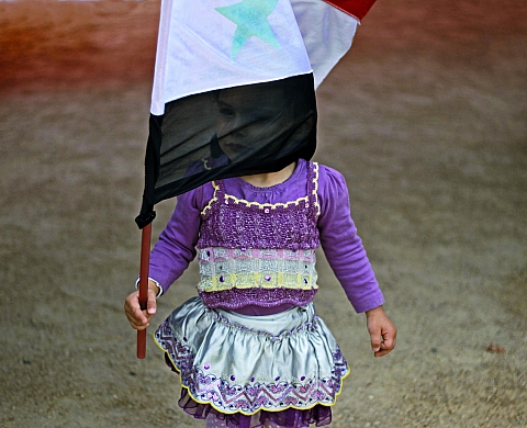 Al Audat Mouhannad expose Les enfants de la dignité à l'espace Icare