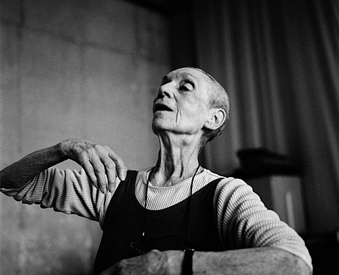 L'association Regarde ailleurs présente l'exposition «Vieux» à la médiathèque d'Issy-les-Moulineaux