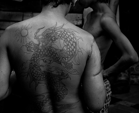 Mois de la Photo 2012-OFF: Pierre Raimond présente «Krung Thep: la cité des anges » à la Galerie Goutte de terre Mois de la Photo 2012-OFF: Pierre Raimond présente «Krung Thep: la cité des anges » à la Galerie Goutte de terre