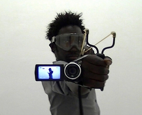 Mois de la photo 2012: Rencontre avec Moussa Sarr à l'occasion de son exposition «La raison du plus fort» à la Galerie Martine et Thibault de la Châtre Mois de la photo 2012: Rencontre avec Moussa Sarr à l'occasion de son exposition «La raison du plus fort» à la Galerie Martine et Thibault de la Châtre