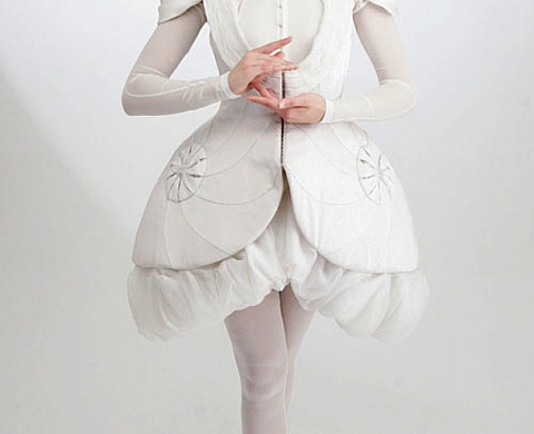 Confrontation des photographies de Coppélia Pique et Nicolas Guérin aux Anges de la Mode Confrontation des photographies de Coppélia Pique et Nicolas Guérin aux Anges de la Mode