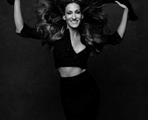 « La petite veste noire » de Karl Lagerfeld s'expose au Grand Palais