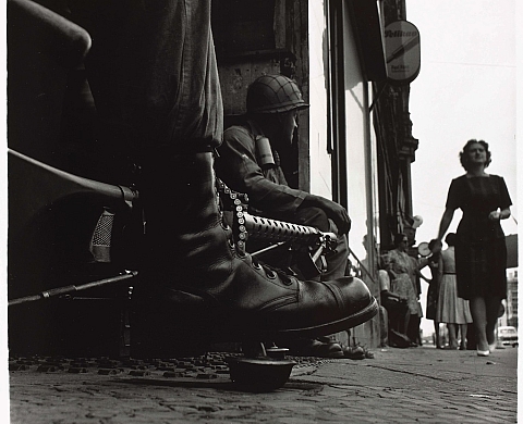Don McCullin, Rétrospective, la première exposition solo du photojournaliste au Canada Don McCullin, Rétrospective, la première exposition solo du photojournaliste au Canada