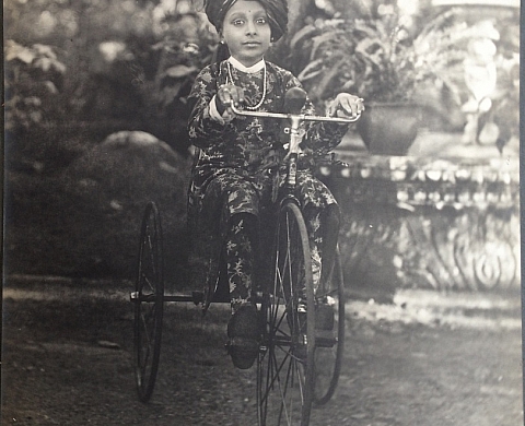 «Unknown – India», photographies anciennes à la galerie Sit Down