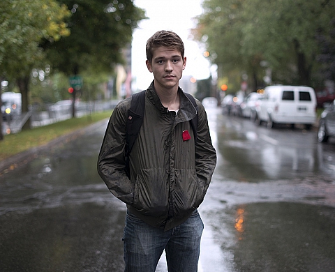 La maison de la culture de Côte-des-Neiges présente Carré rouge : droit de parole des artistes Darren Ell et Philippe Monbazet