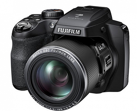 Fujifilm FinePix S8400W le tout-en-un Fujifilm FinePix S8400W le tout-en-un