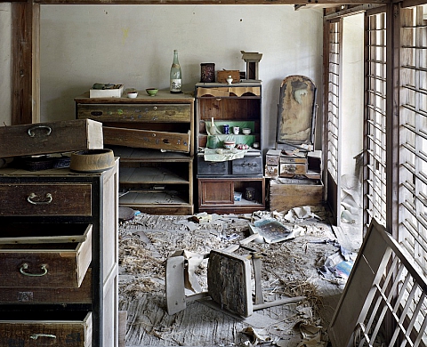 Yves Marchand & Romain Meffre exposent « Gunkanjima » à La Galerie Polka