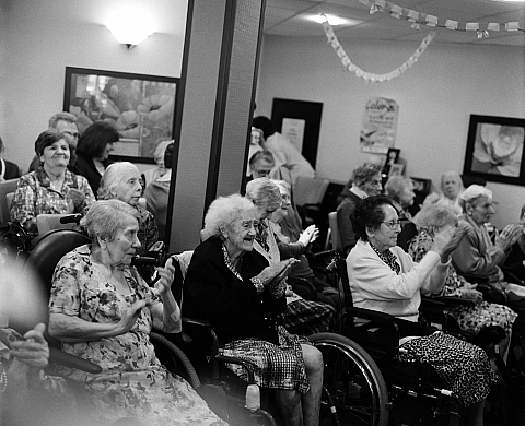 «Deux maisons de retraite au Bourget» une exposition photographique en évolution de Gilles Raynaldy