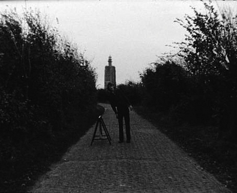 Le Bal expose «Ready (to be) Made» avec Bas Jan Ader, Taiyo Onorato et Nico Krebs Le Bal expose «Ready (to be) Made» avec Bas Jan Ader, Taiyo Onorato et Nico Krebs