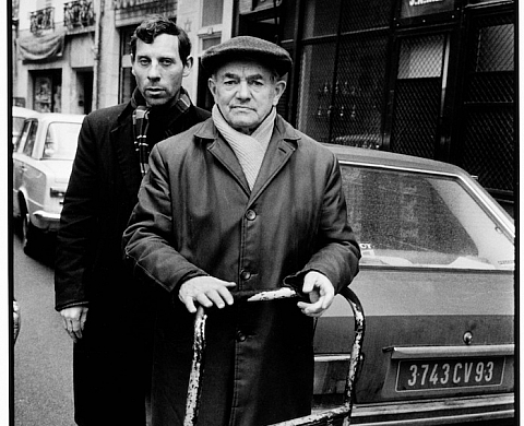 La « Rue des Rosiers » photographiée par Alécio de Andrade rend hommage au Marais Juif des années 70 La « Rue des Rosiers » photographiée par Alécio de Andrade rend hommage au Marais Juif des années 70
