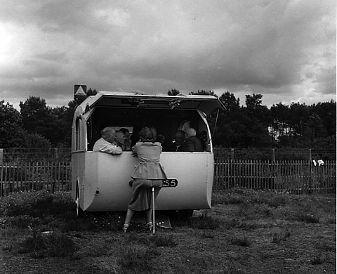 « Caravanes les chiens aboient », une aventure proposée par la galerie Les ateliers du midi 