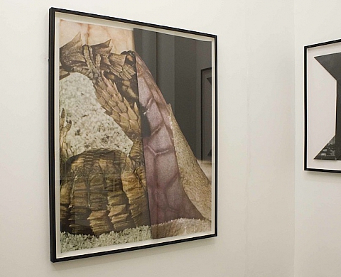 La Kogan Gallery expose les pliages photographiques de Vassilis Salpistis