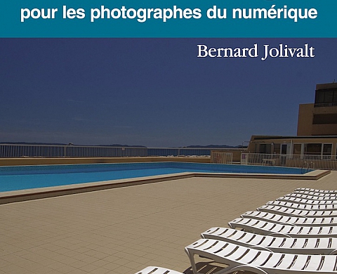 « L'archivage pour les photographes du numérique » par Bernard Jolivalt aux éditions Pearson « L'archivage pour les photographes du numérique » par Bernard Jolivalt aux éditions Pearson